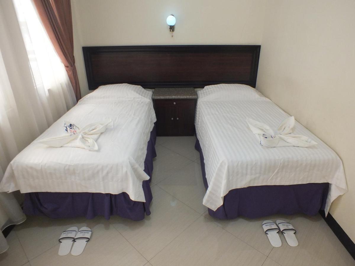 Delaga Biru Convention Hotel Bogor Buitenkant foto