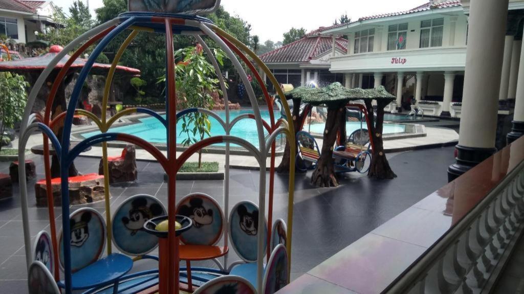 Delaga Biru Convention Hotel Bogor Buitenkant foto